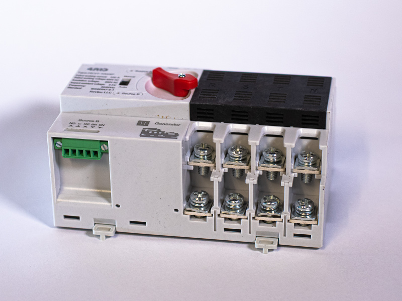 Автоматический переключатель ATS REV7-100/4P